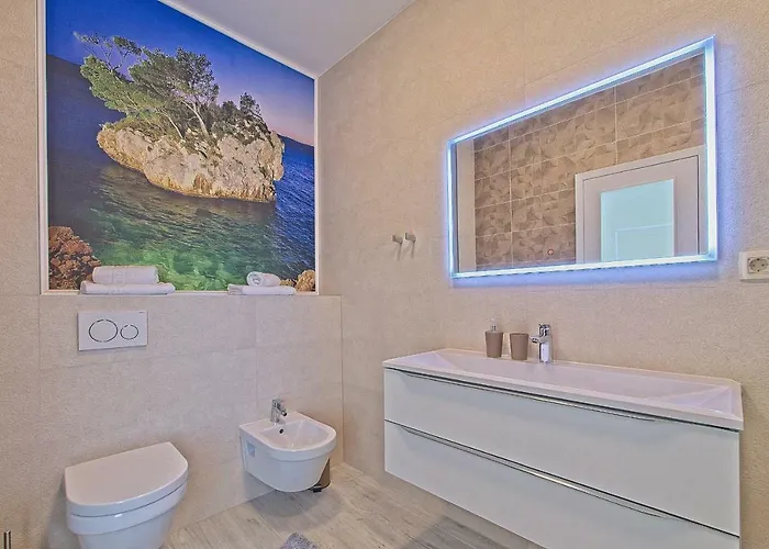 Ulika ماكارسكا